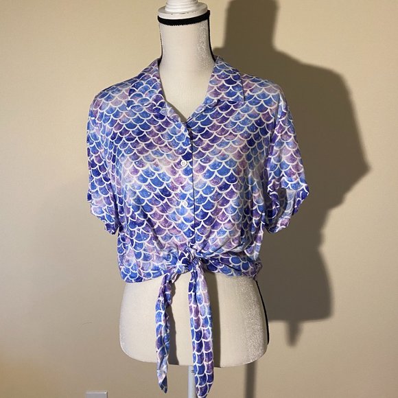Mermaid Scale Galaxy Button Down Crop - Picture 1 of 1